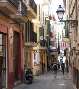 Palma_street-in-the-old-quarter